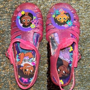 Encanto jelly sandals - size 11